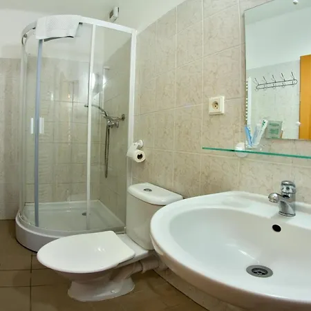 Pod Sikmou Vezi Йичин