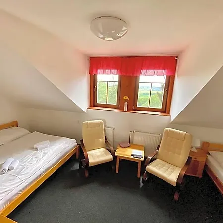 Pod šikmou Věží Hotel 3*