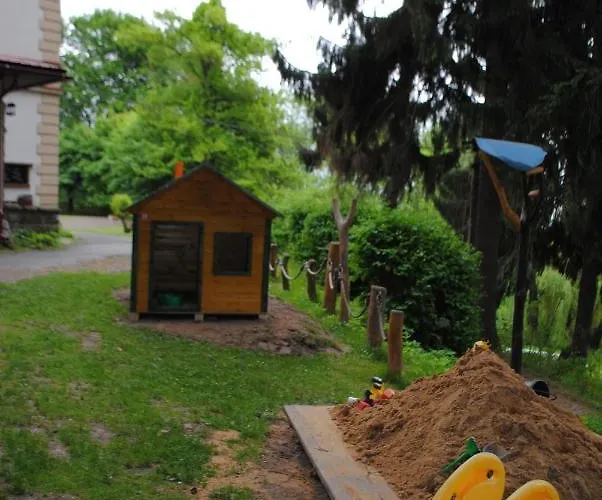 Hotel Pod šikmou Věží